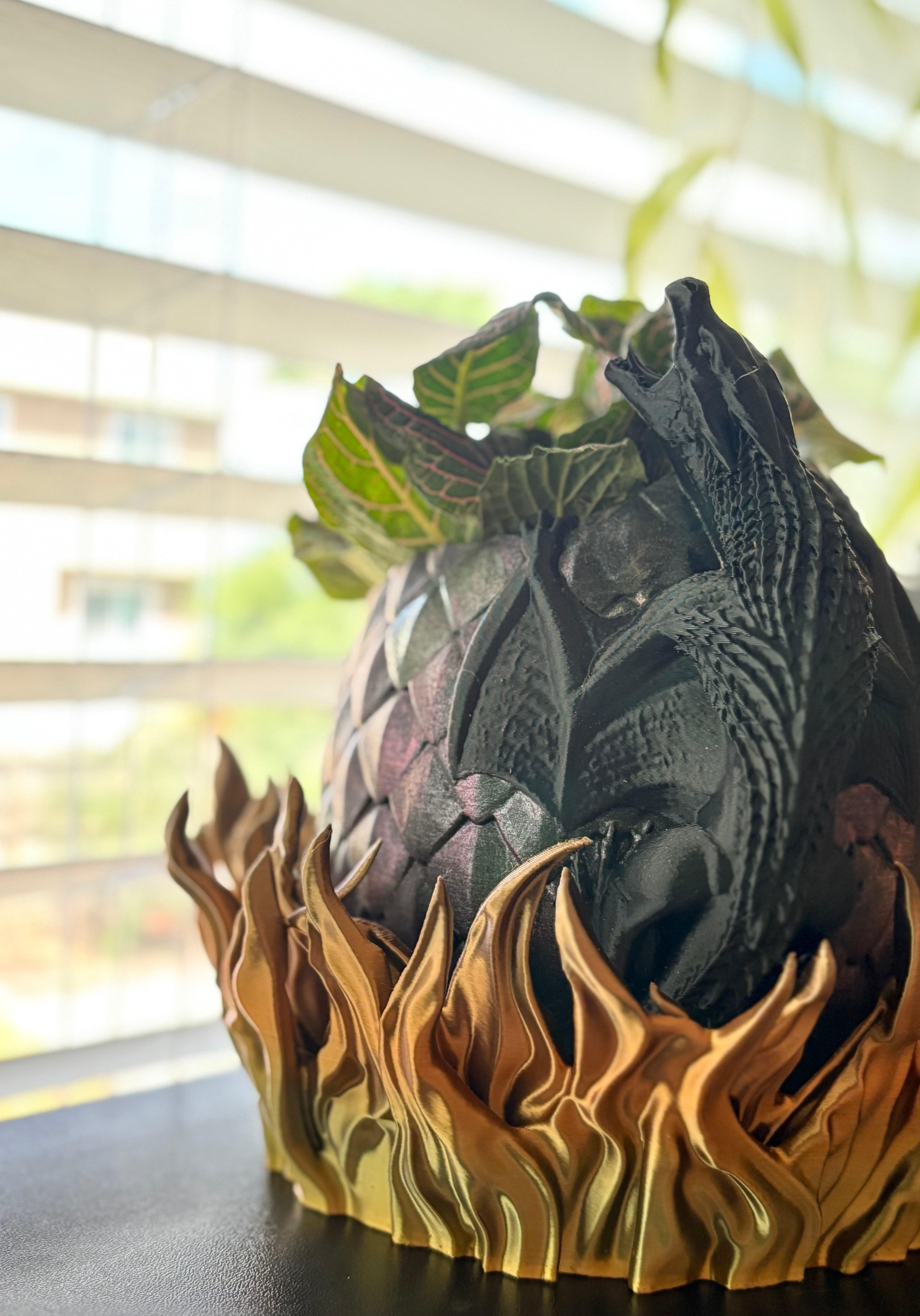 Wyvern Egg Planter & Flame Drip Tray