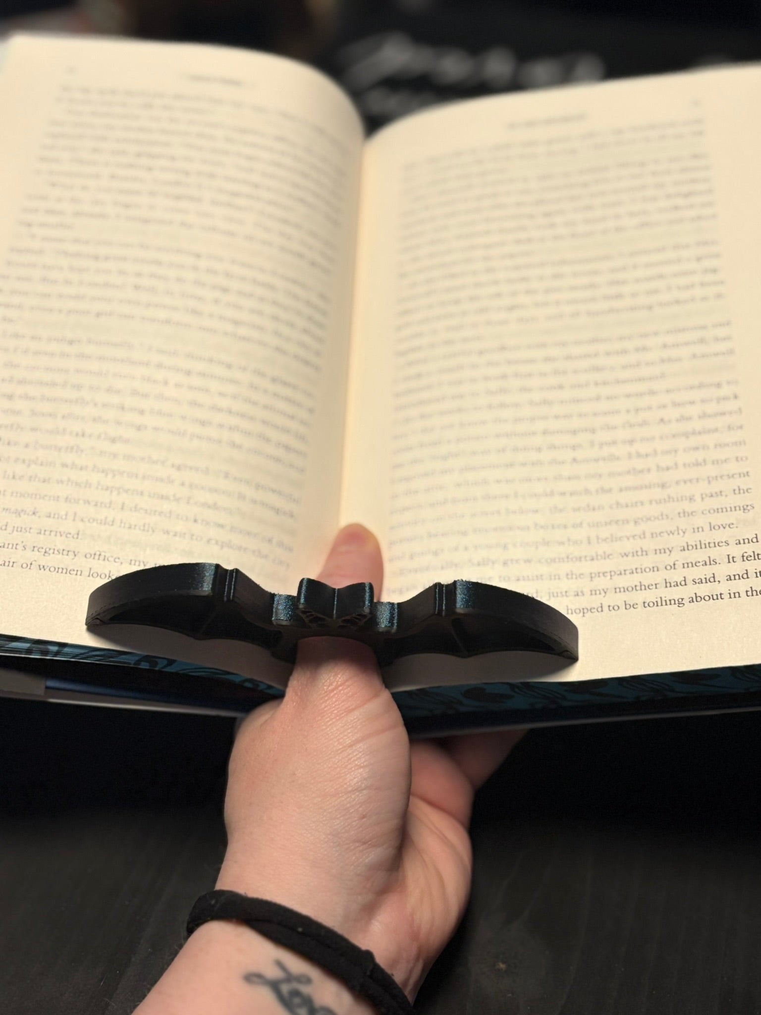 Bat Page Holder